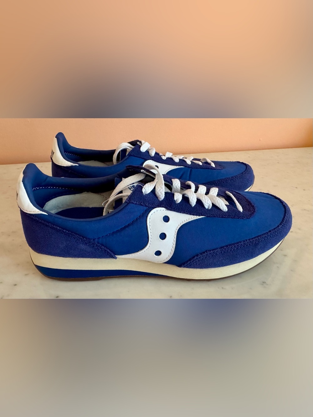 Saucony UNISEX Retro Sneakers, Royal Blue & White. Slim Profile. NEW. M 7.5 W 9